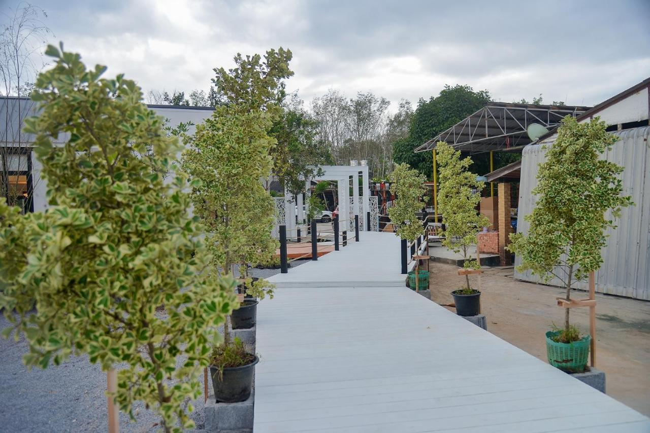 Jb Grand Resort Nakhon Si Thammarat Eksteriør bilde