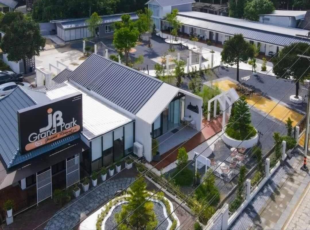 Jb Grand Resort Nakhon Si Thammarat Eksteriør bilde